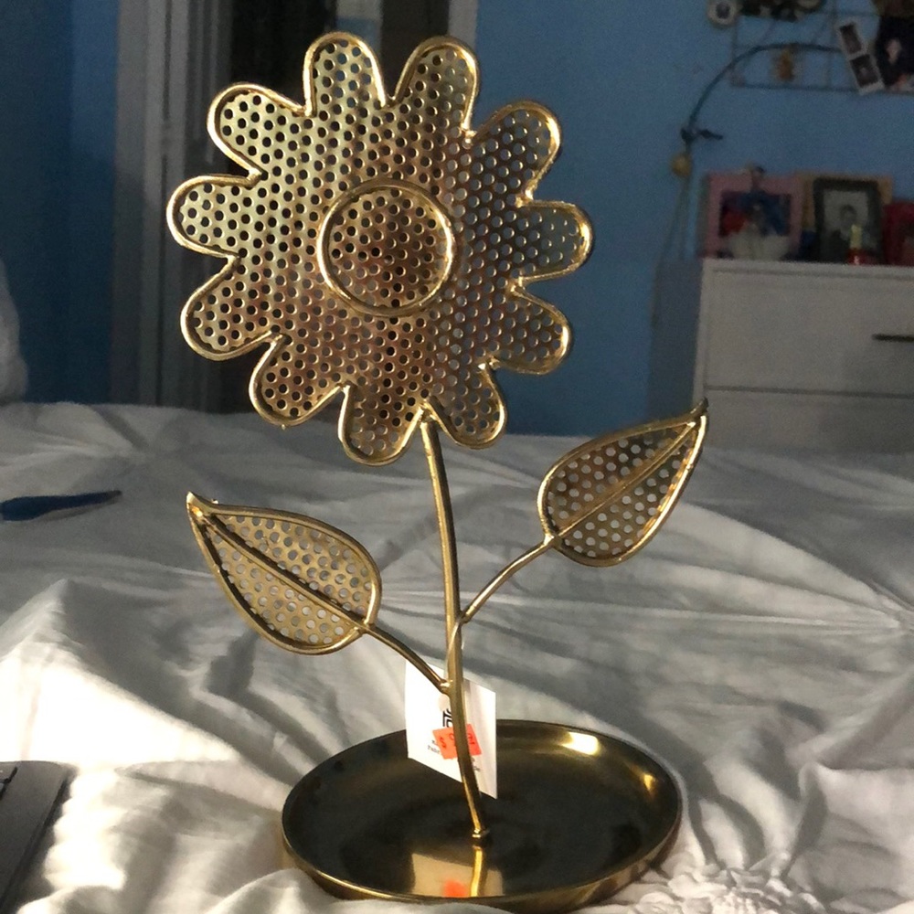 Urban Outfitters Gold Flower Jewlery Organizer